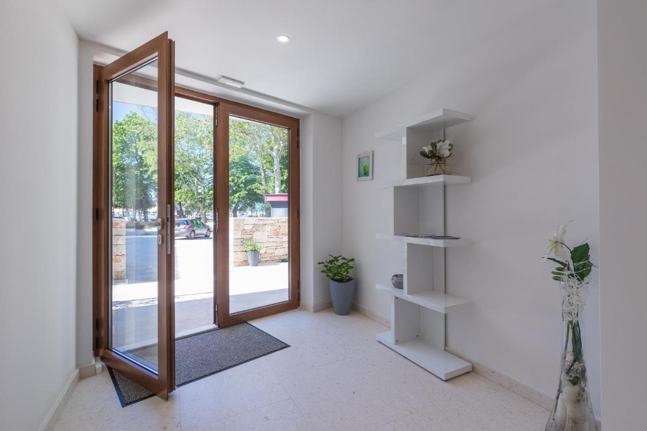 Apartmani Mare Verde Новиград Екстериор снимка