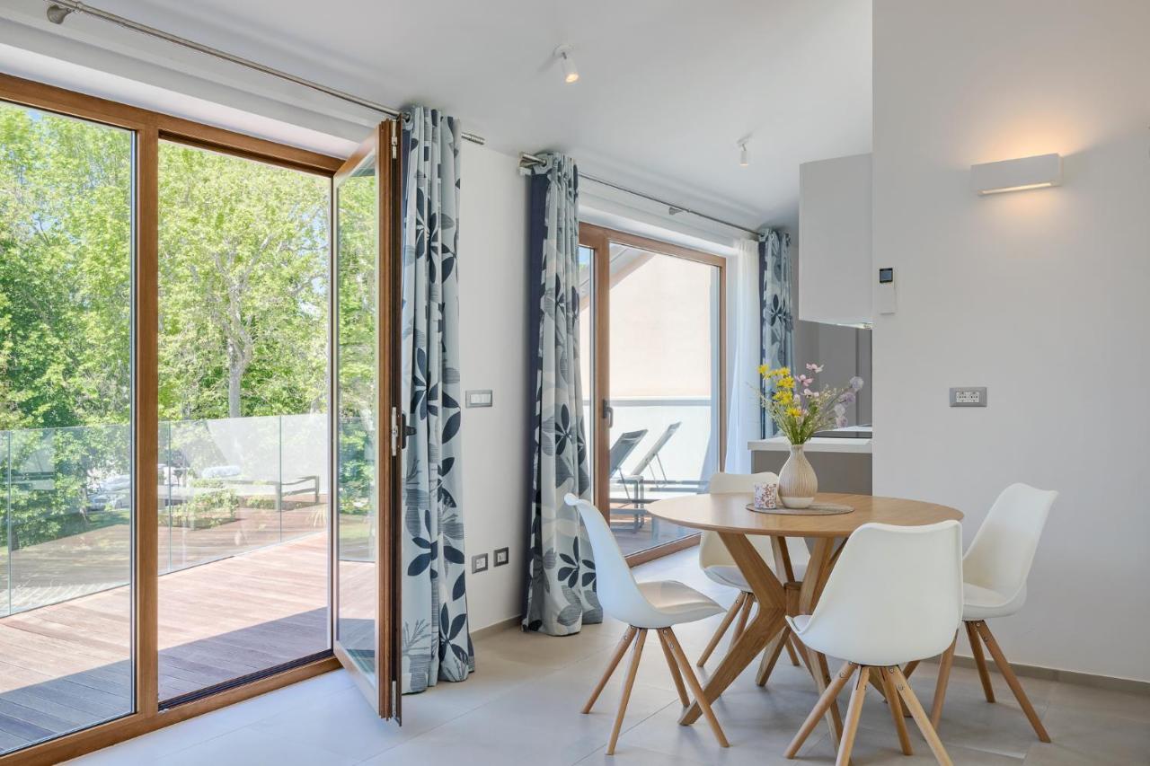 Apartmani Mare Verde Новиград Екстериор снимка